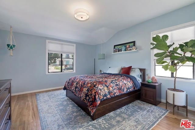 428 S Gretna Green Way, Los Angeles, CA 90049 — photo 16 of 28