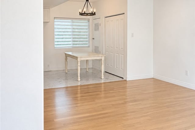 15053 Victory 10, Van Nuys, CA 91411 — photo 6 of 15