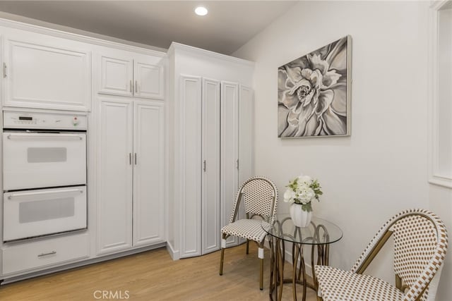 5216 Yarmouth Avenue 105, Encino, CA 91316 — photo 9 of 26