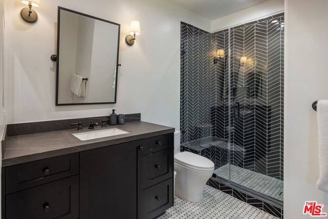 5425 Encino Avenue, Encino, CA 91316 — photo 18 of 22