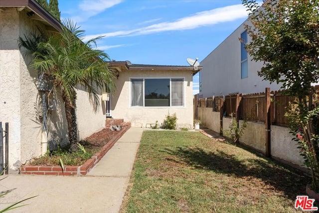 980 W Summerland Avenue, San Pedro, CA 90731 — photo 19 of 25