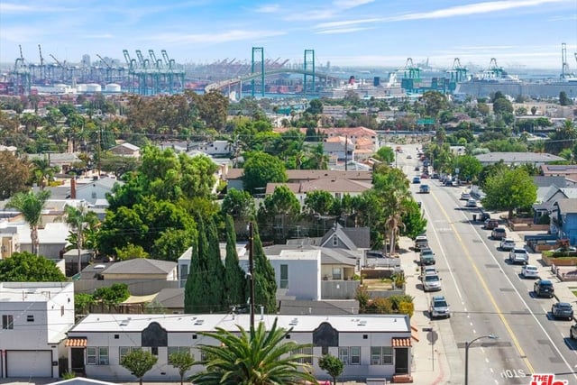 980 W Summerland Avenue, San Pedro, CA 90731 — photo 3 of 25