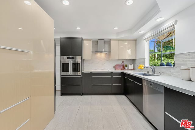 14542 Otsego Street, Sherman Oaks, CA 91403 — photo 18 of 55