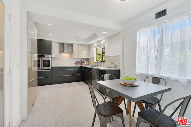 14542 Otsego Street, Sherman Oaks, CA 91403 — photo 19 of 55