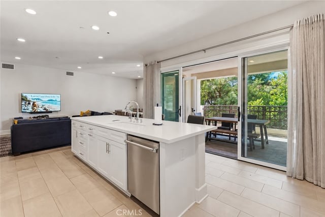 23500 Park Sorrento H22, Calabasas, CA 91302 — photo 13 of 35