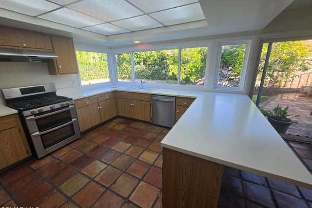 4511 Henley Court, Westlake Village, CA 91361 — photo 9 of 34