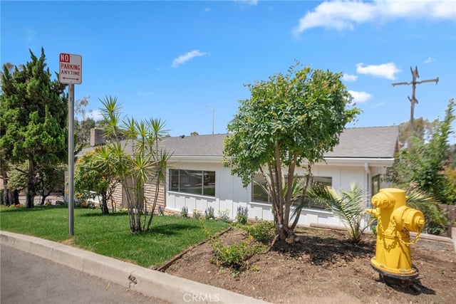 443 Woodbury, Glendale, CA 91206 — photo 3 of 42