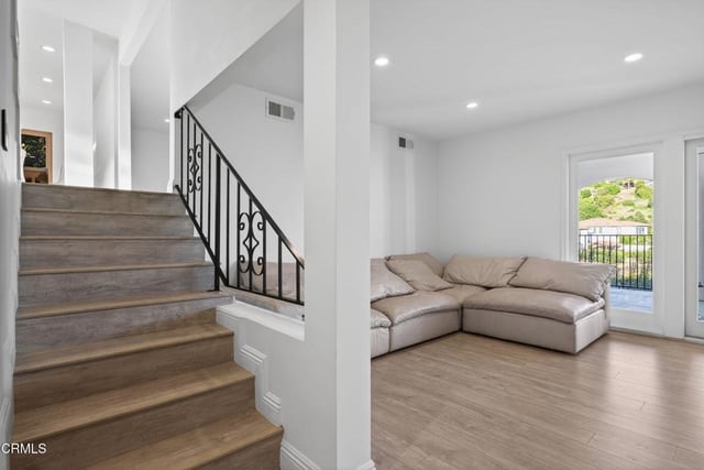 542 Valley View Way, Ventura, CA 93003 — photo 36 of 75