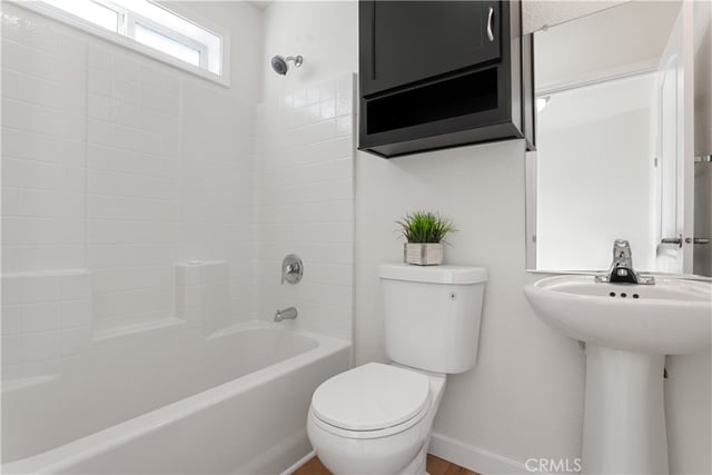 8250 Lankershim Boulevard Space 82, North Hollywood, CA 91605 — photo 12 of 34