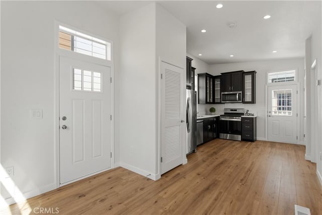 8250 Lankershim Boulevard Space 82, North Hollywood, CA 91605 — photo 5 of 34