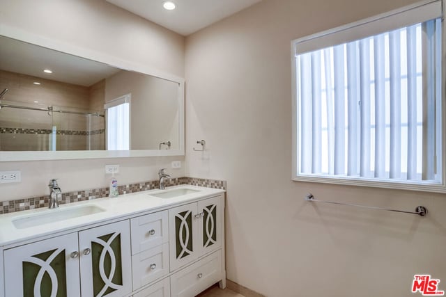 12631 Miranda Street, Valley Village, CA 91607 — photo 28 of 44