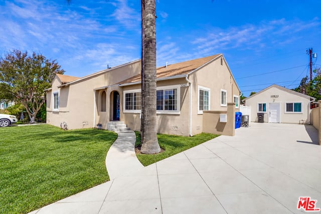 12631 Miranda Street, Valley Village, CA 91607 — photo 4 of 44