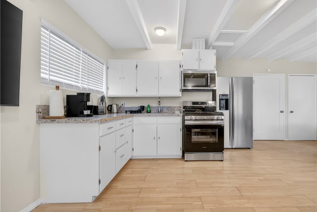 405 N Brighton, Burbank, CA 91506 — photo 24 of 49