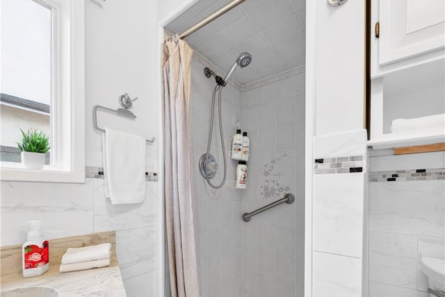 405 N Brighton, Burbank, CA 91506 — photo 9 of 49