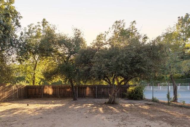 9900 Sunland Boulevard, Los Angeles, CA 91040 — photo 19 of 27