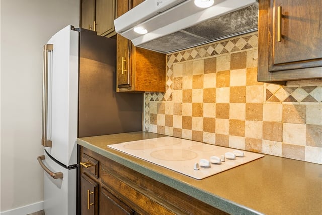 10240 Camarillo Street 208, Toluca Lake, CA 91602 — photo 6 of 52