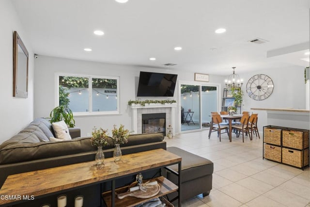 228 Hill Ranch Drive, Thousand Oaks, CA 91362 — photo 3 of 35