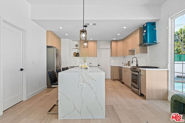 4955 Woodman Avenue, Sherman Oaks, CA 91423 — photo 10 of 30