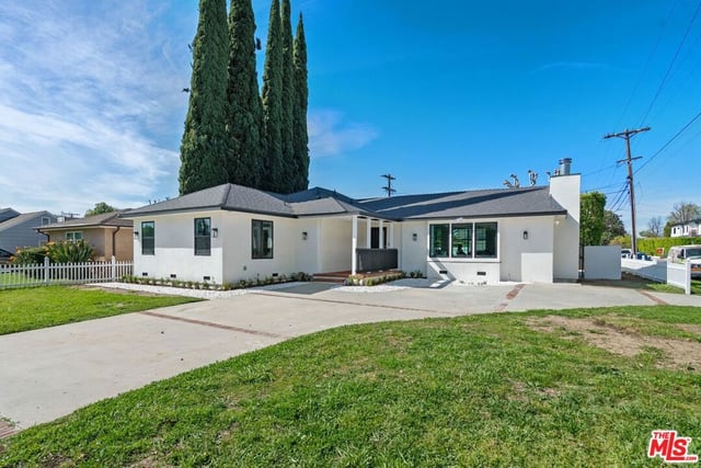 4955 Woodman Avenue, Sherman Oaks, CA 91423 — photo 2 of 30