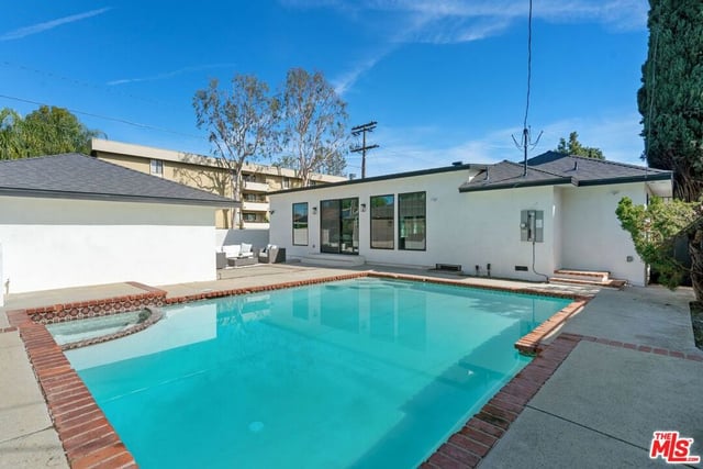4955 Woodman Avenue, Sherman Oaks, CA 91423 — photo 27 of 30