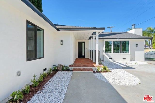 4955 Woodman Avenue, Sherman Oaks, CA 91423 — photo 3 of 30