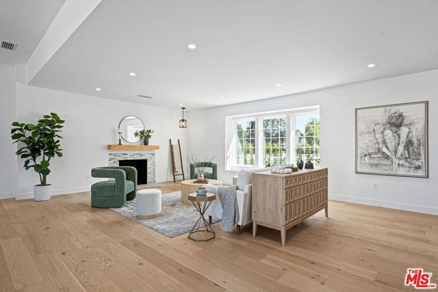 4955 Woodman Avenue, Sherman Oaks, CA 91423 — photo 5 of 30