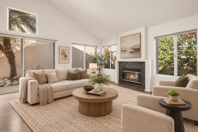 850 Vista Arriago, Camarillo, CA 93012 — photo 4 of 38