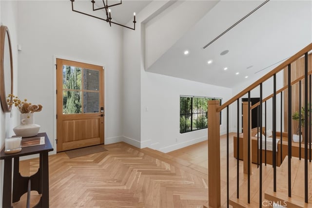 4830 Winnetka Avenue, Woodland Hills, CA 91364 — photo 13 of 58