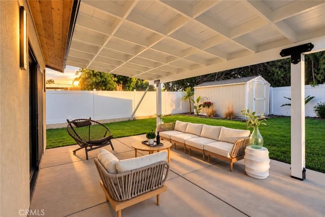 24256 Friar, Woodland Hills, CA 91367 — photo 20 of 25