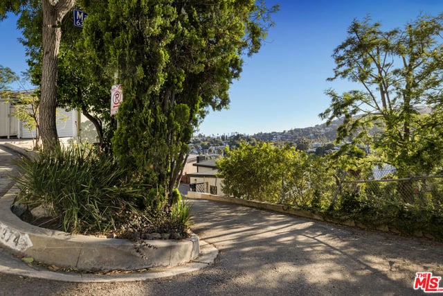 6374 Macal Place, Los Angeles, CA 90068 — photo 42 of 46