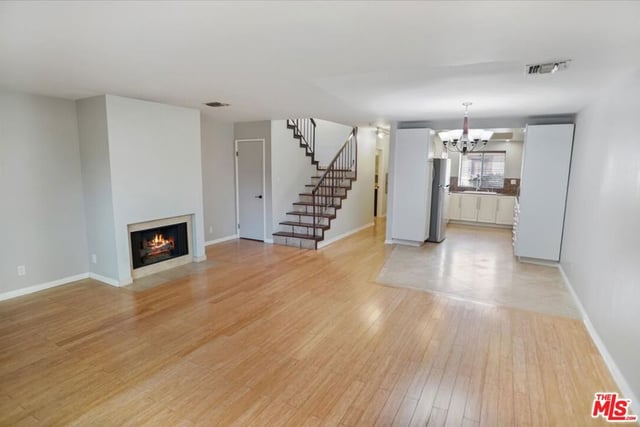 4365 Mclaughlin Avenue 18, Los Angeles, CA 90066 — photo 8 of 32