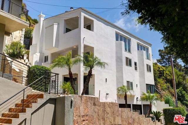 1754 Franklin Canyon Drive, Beverly Hills, CA 90210 — photo 2 of 75
