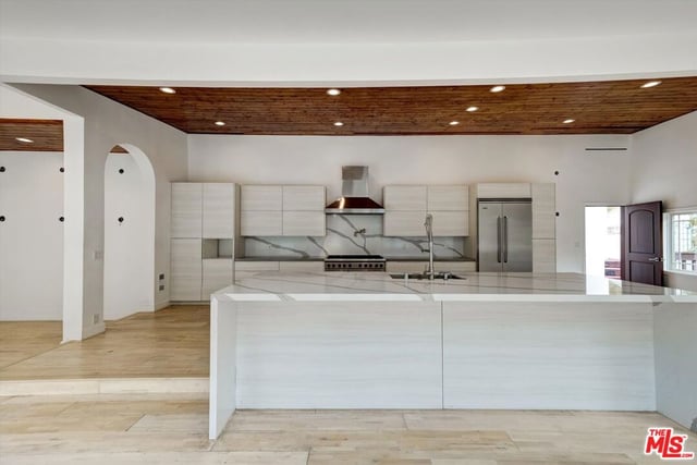 1754 Franklin Canyon Drive, Beverly Hills, CA 90210 — photo 28 of 75