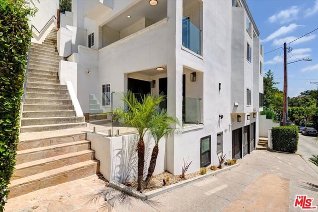 1754 Franklin Canyon Drive, Beverly Hills, CA 90210 — photo 3 of 75