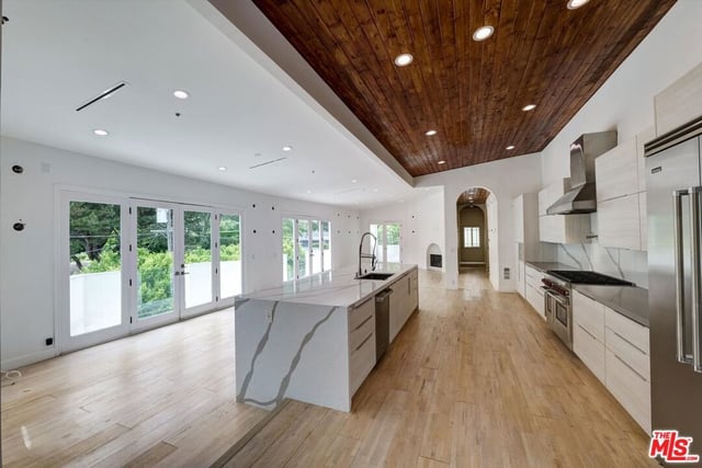 1754 Franklin Canyon Drive, Beverly Hills, CA 90210 — photo 33 of 75