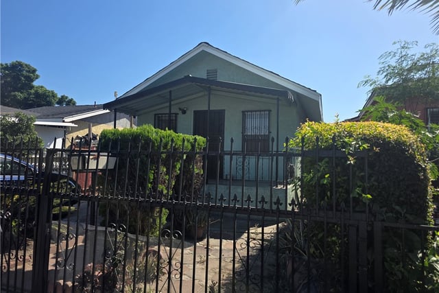 1104 E 102nd, Los Angeles, CA 90002 — photo 3 of 8
