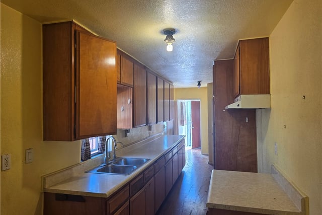 1104 E 102nd, Los Angeles, CA 90002 — photo 7 of 8