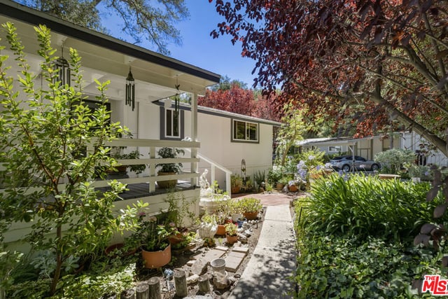 54 Robin Hood Place, Westlake Village, CA 91361 — photo 4 of 43