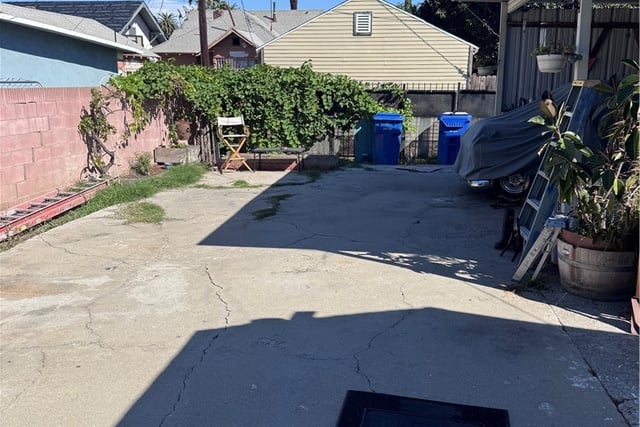 5102 Cimarron, Los Angeles, CA 90062 — photo 14 of 14