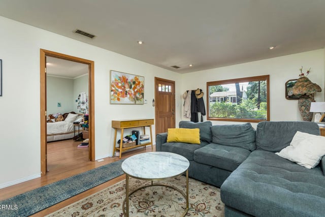 4021 Liberty Avenue N, Glendale, CA 91214 — photo 10 of 54
