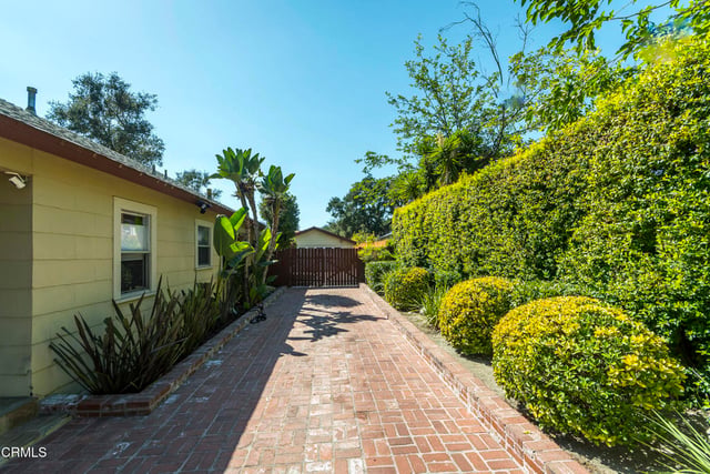 4021 Liberty Avenue N, Glendale, CA 91214 — photo 32 of 54