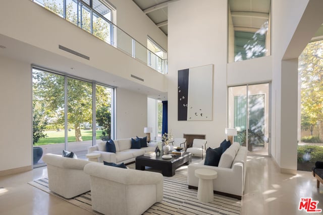 652 Chautauqua Boulevard, Pacific Palisades, CA 90272 — photo 6 of 26