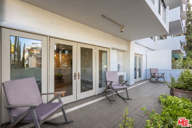 1155 N La Cienega Boulevard 110, West Hollywood, CA 90069 — photo 31 of 46