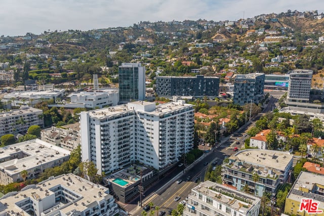 1155 N La Cienega Boulevard 110, West Hollywood, CA 90069 — photo 39 of 46