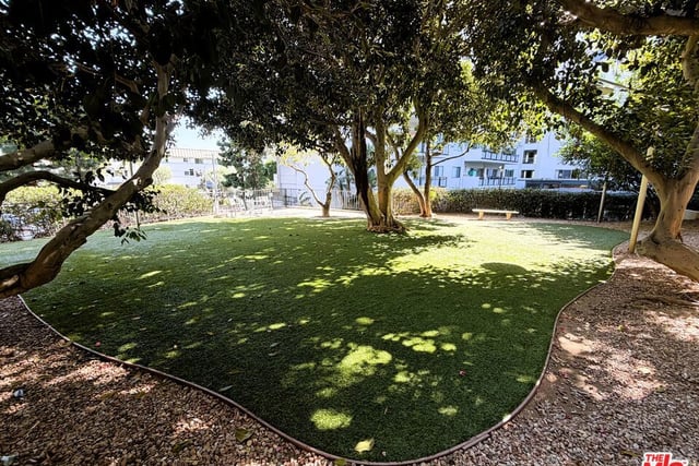 1155 N La Cienega Boulevard 110, West Hollywood, CA 90069 — photo 45 of 46
