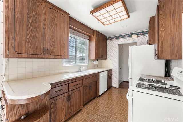 131 S Leaf, West Covina, CA 91791 — photo 8 of 37
