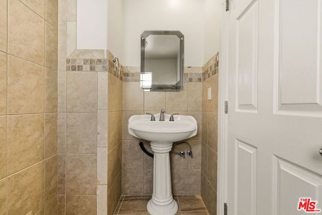 338 W Milford Street 106, Glendale, CA 91203 — photo 25 of 38
