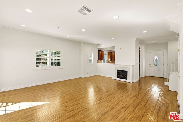 338 W Milford Street 106, Glendale, CA 91203 — photo 6 of 38