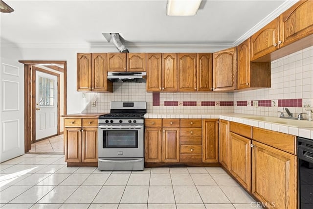 22613 Grace Avenue, Carson, CA 90745 — photo 15 of 54