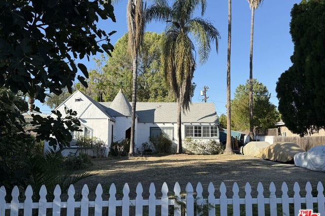 11547 Hortense Street, Valley Village, CA 91602 — photo 2 of 4